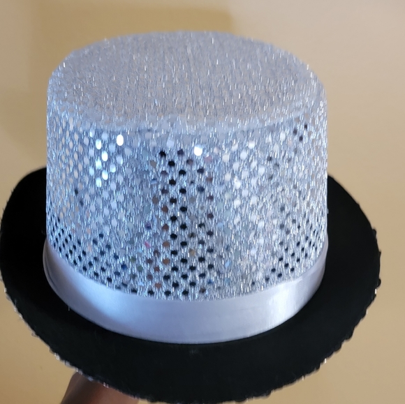 SEXY ROCKETTE COSTUME - Picture 6 of 6